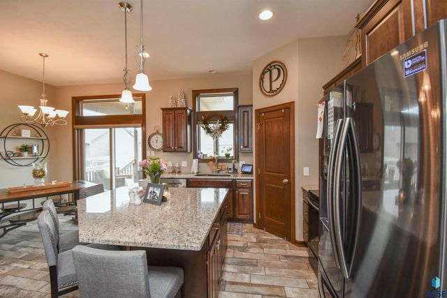 5504 S Solono Ave Avenue, Sioux Falls, SD 57108