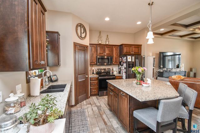 5504 S Solono Ave Avenue, Sioux Falls, SD 57108