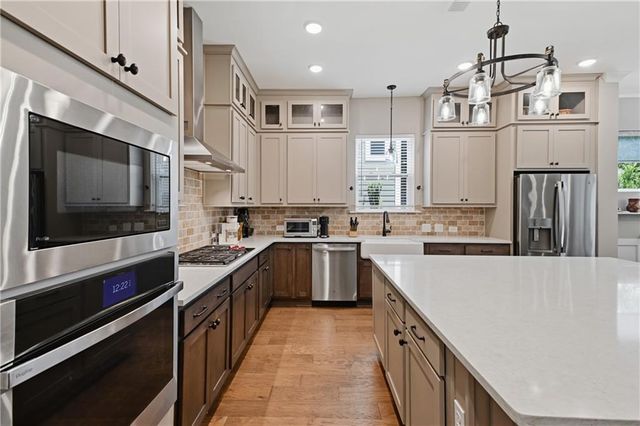 7013 River Rock Drive, Flowery Branch, GA 30542
