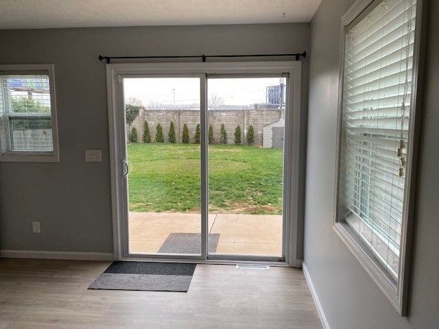 2135 S MANOR Drive, Erie, PA 16505