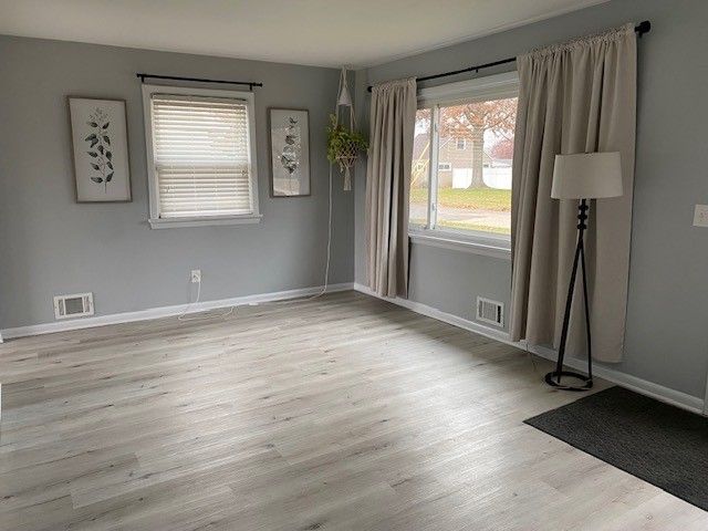 2135 S MANOR Drive, Erie, PA 16505