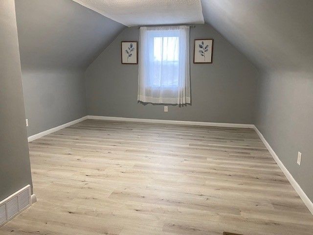 2135 S MANOR Drive, Erie, PA 16505