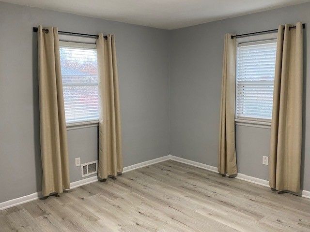 2135 S MANOR Drive, Erie, PA 16505