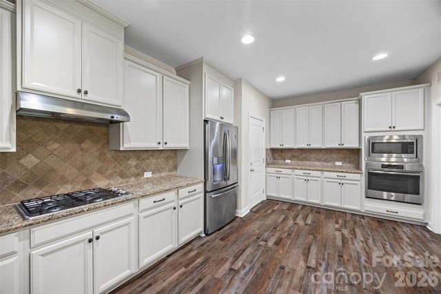 324 Kerrydale Court, Clover, SC 29710