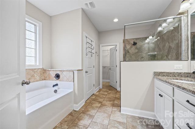 324 Kerrydale Court, Clover, SC 29710