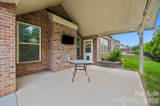 324 Kerrydale Court, Clover, SC 29710