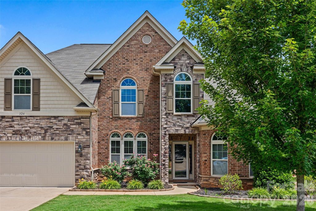 324 Kerrydale Court, Clover, SC 29710