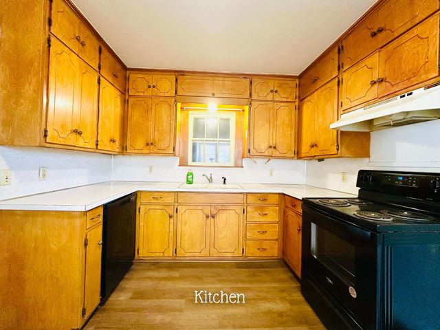 424 W Blackbourn Street, Hawkins, TX 75765