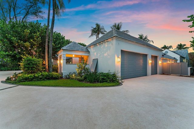 43 N Beach Road, Hobe Sound, FL 33455