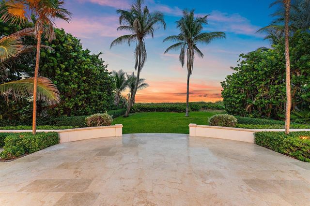 43 N Beach Road, Hobe Sound, FL 33455