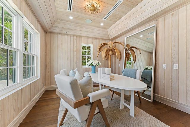 43 N Beach Road, Hobe Sound, FL 33455