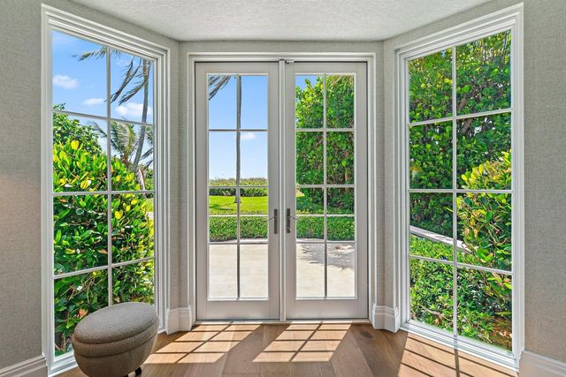 43 N Beach Road, Hobe Sound, FL 33455