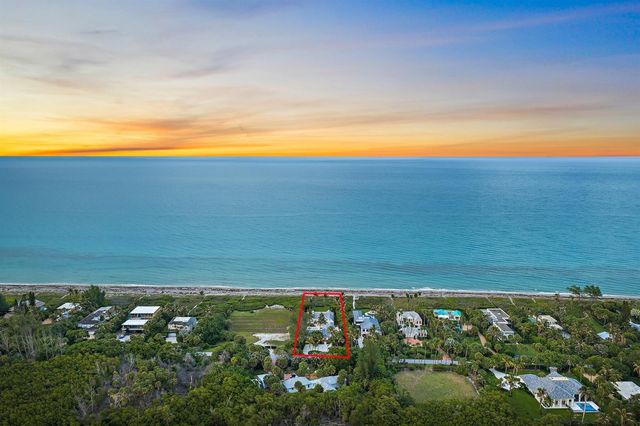 43 N Beach Road, Hobe Sound, FL 33455