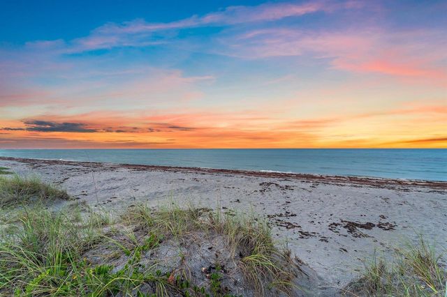 43 N Beach Road, Hobe Sound, FL 33455