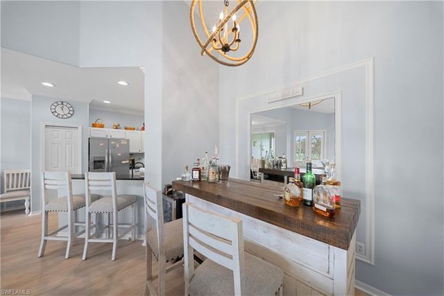 8457 Radcliffe TER 202, Naples, FL 34120