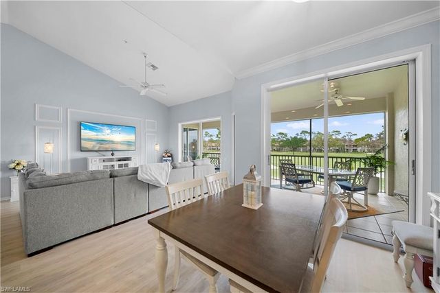 8457 Radcliffe TER 202, Naples, FL 34120