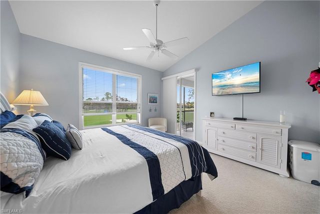 8457 Radcliffe TER 202, Naples, FL 34120