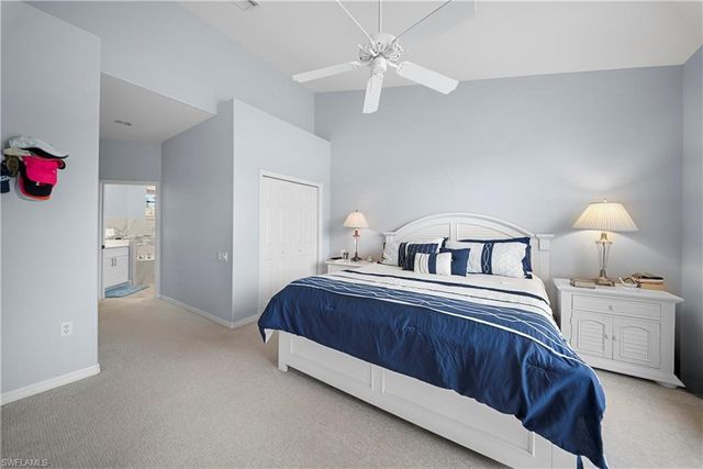 8457 Radcliffe TER 202, Naples, FL 34120