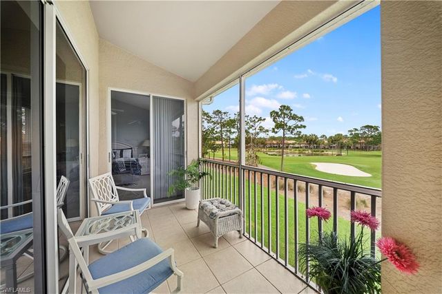 8457 Radcliffe TER 202, Naples, FL 34120