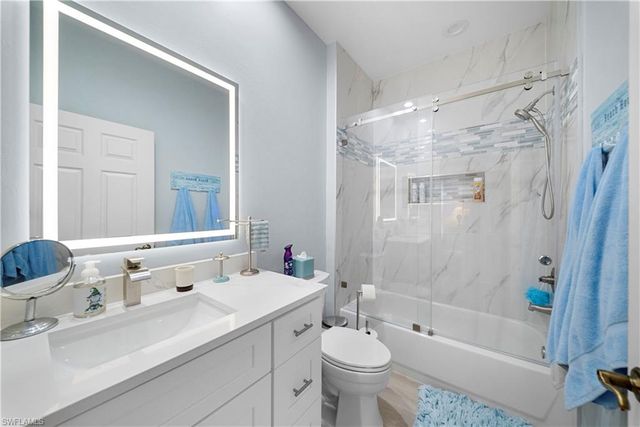 8457 Radcliffe TER 202, Naples, FL 34120