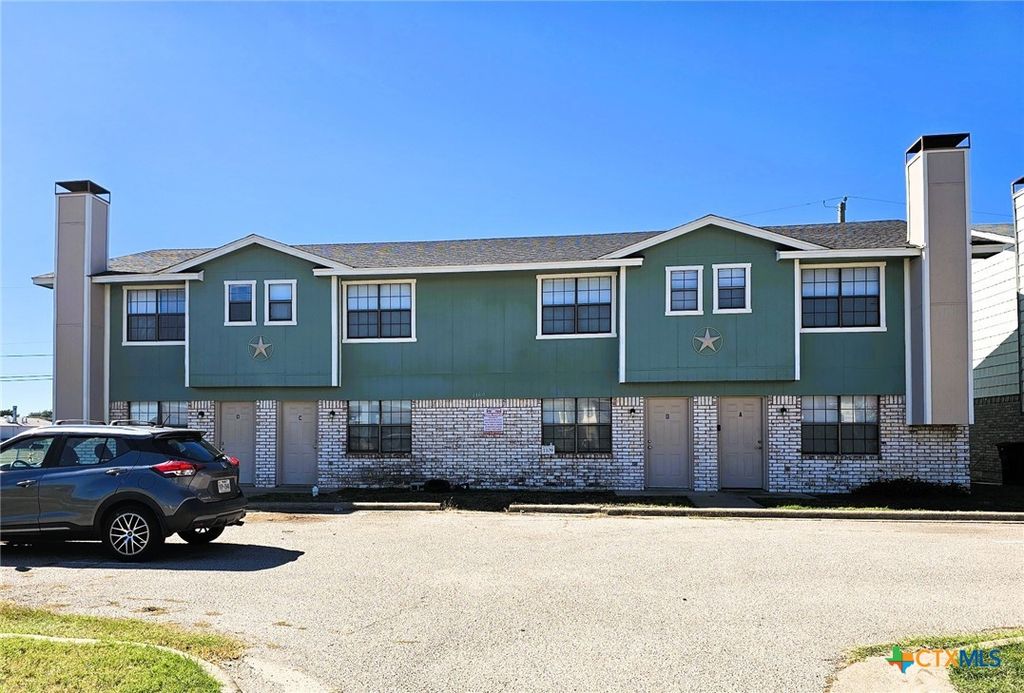 Image 1 of property listing at 1109 Eastside Drive, Killeen, TX 76543