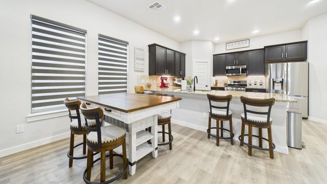 3202 Farmhouse Avenue, Wolfforth, TX 79382