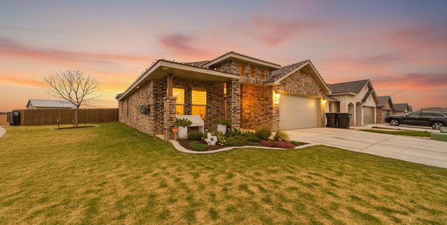 3202 Farmhouse Avenue, Wolfforth, TX 79382