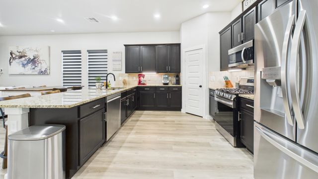 3202 Farmhouse Avenue, Wolfforth, TX 79382