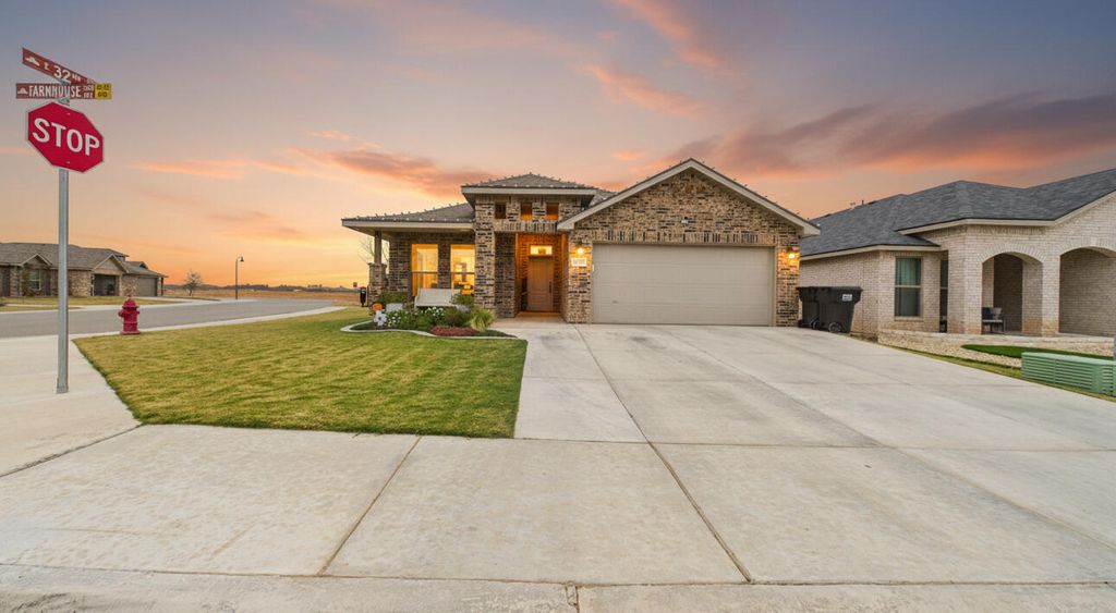 3202 Farmhouse Avenue, Wolfforth, TX 79382