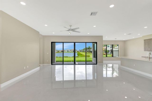 20146 Casa De Campo Lane, Boca Raton, FL 33434