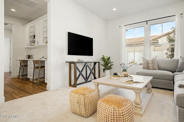 2083 E SCORPIO Place, Chandler, AZ 85249