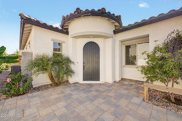 2083 E SCORPIO Place, Chandler, AZ 85249