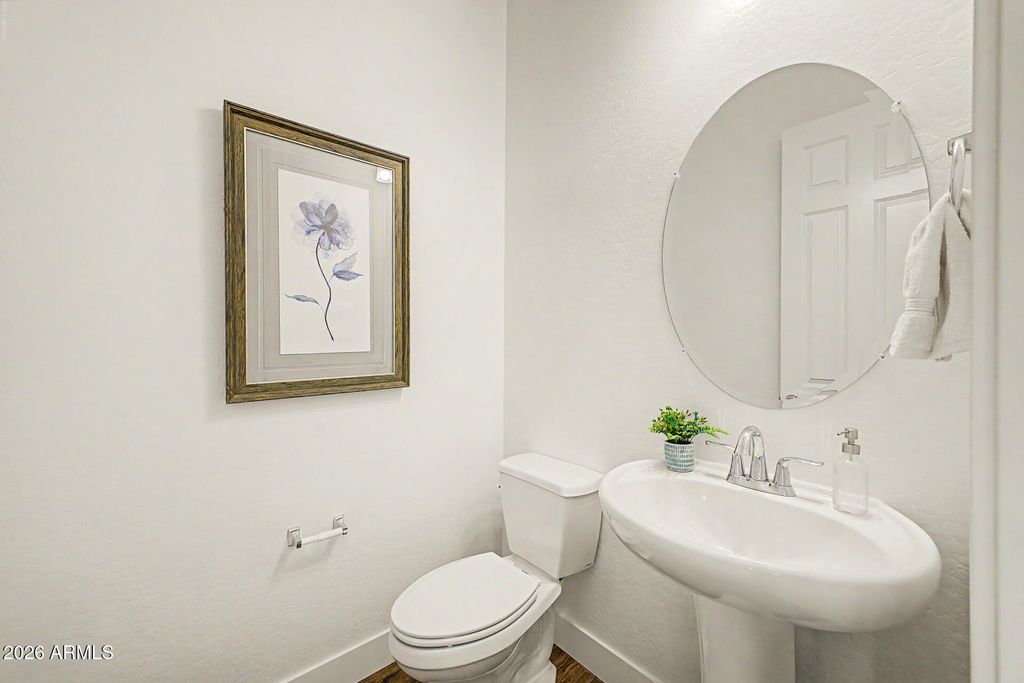 Image 21 of property listing at 2083 E SCORPIO Place, Chandler, AZ 85249
