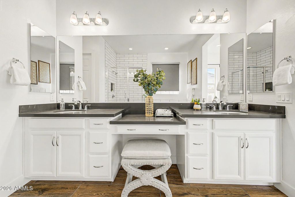 Image 29 of property listing at 2083 E SCORPIO Place, Chandler, AZ 85249