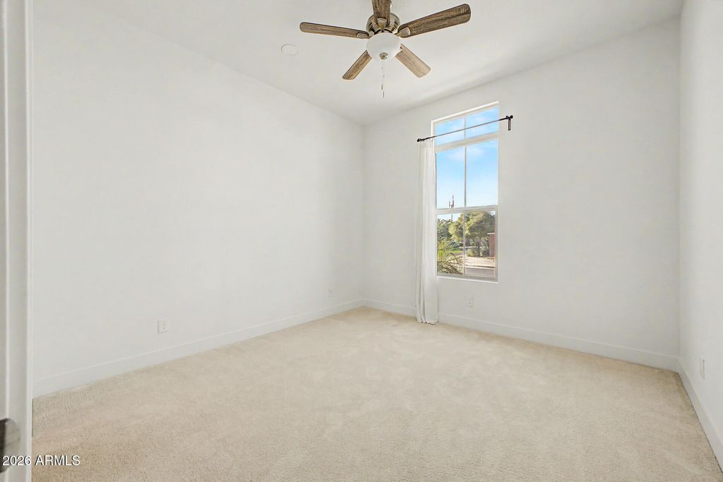 Image 30 of property listing at 2083 E SCORPIO Place, Chandler, AZ 85249