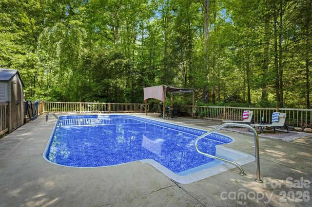 3432 Ridgewood Drive, Morganton, NC 28655