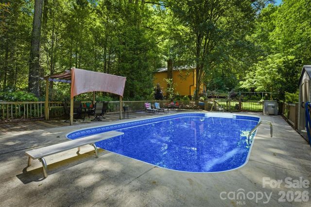 3432 Ridgewood Drive, Morganton, NC 28655