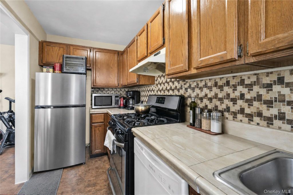 10507 APT 6B, Forest Hills, NY 11375 — photo 4