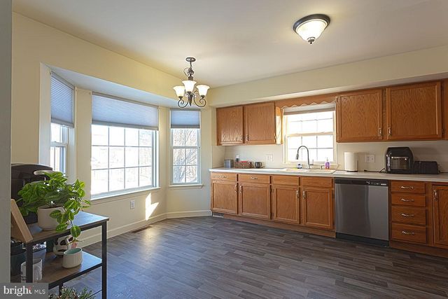 10 SABRINA ST, Wernersville, PA 19565