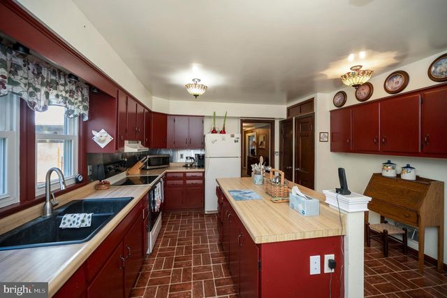 31934 INDIANTOWN RD, Locust Grove, VA 22508