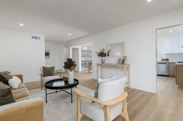 2728 Russmar Dr, San Diego, CA 92123