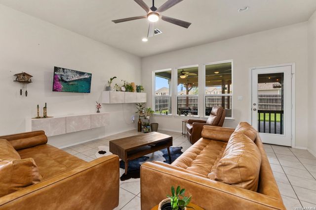 905 Pasture Rose, New Braunfels, TX 78130