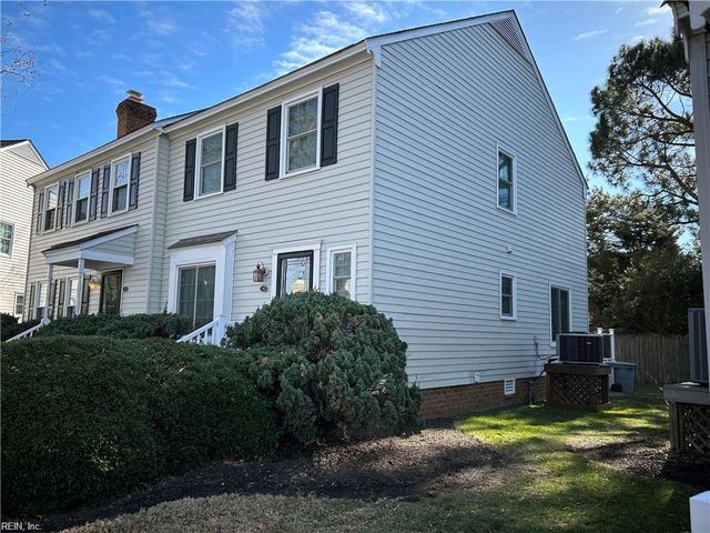 12 Capps Quarters, Hampton, VA 23669