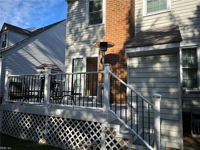 12 Capps Quarters, Hampton, VA 23669