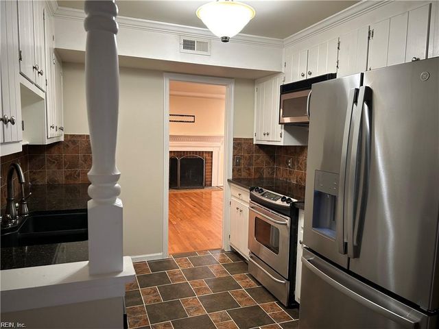 12 Capps Quarters, Hampton, VA 23669
