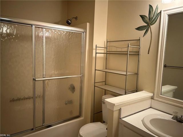 12 Capps Quarters, Hampton, VA 23669