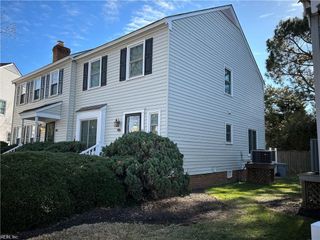 12 Capps Quarters, Hampton, VA 23669