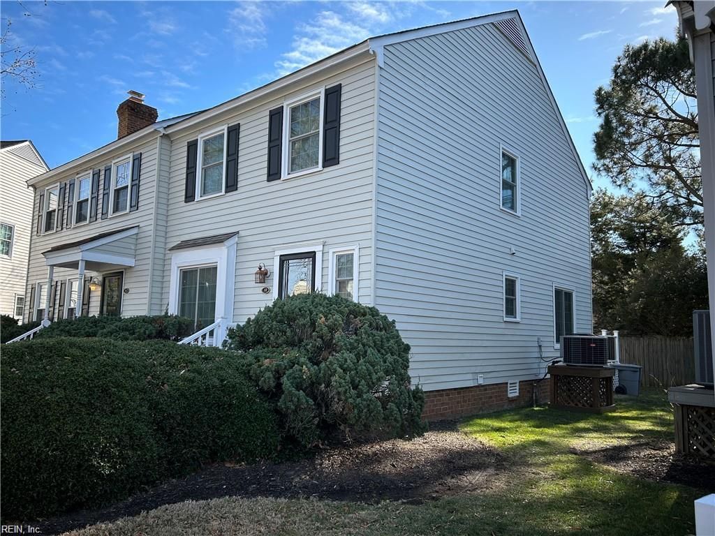 12 Capps Quarters, Hampton, VA 23669