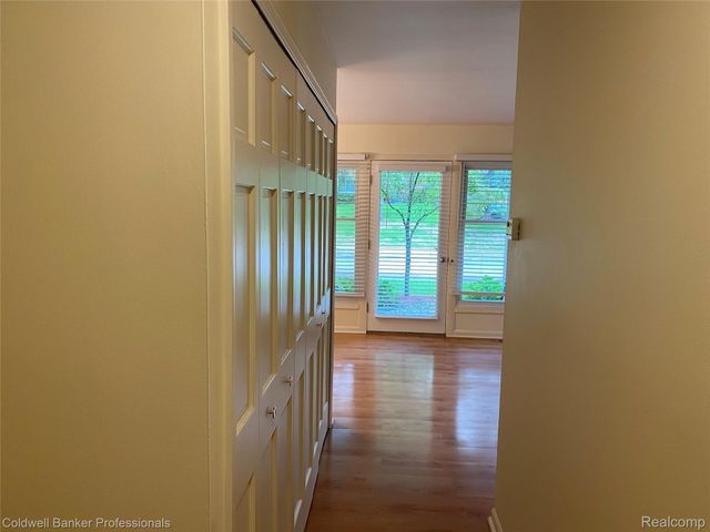 885 N Old Woodward Avenue 15, Birmingham, MI 48009
