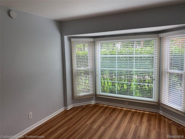 885 N Old Woodward Avenue 15, Birmingham, MI 48009